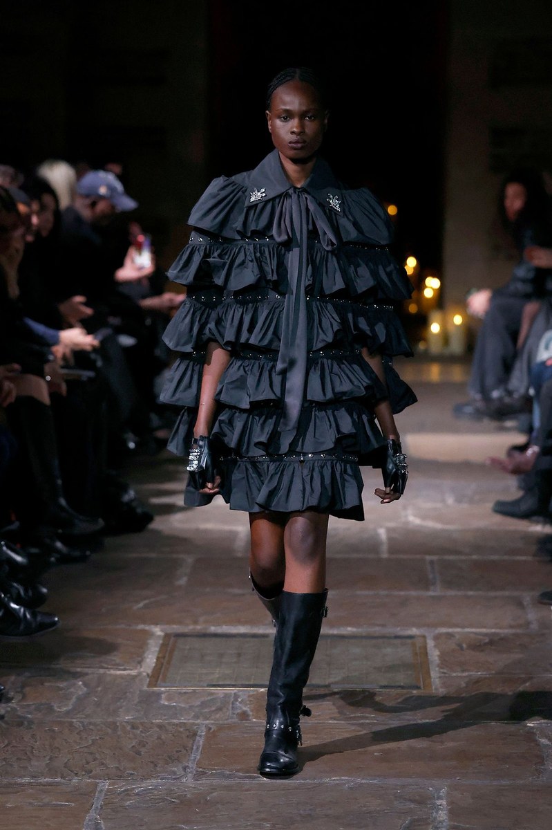 Look 8