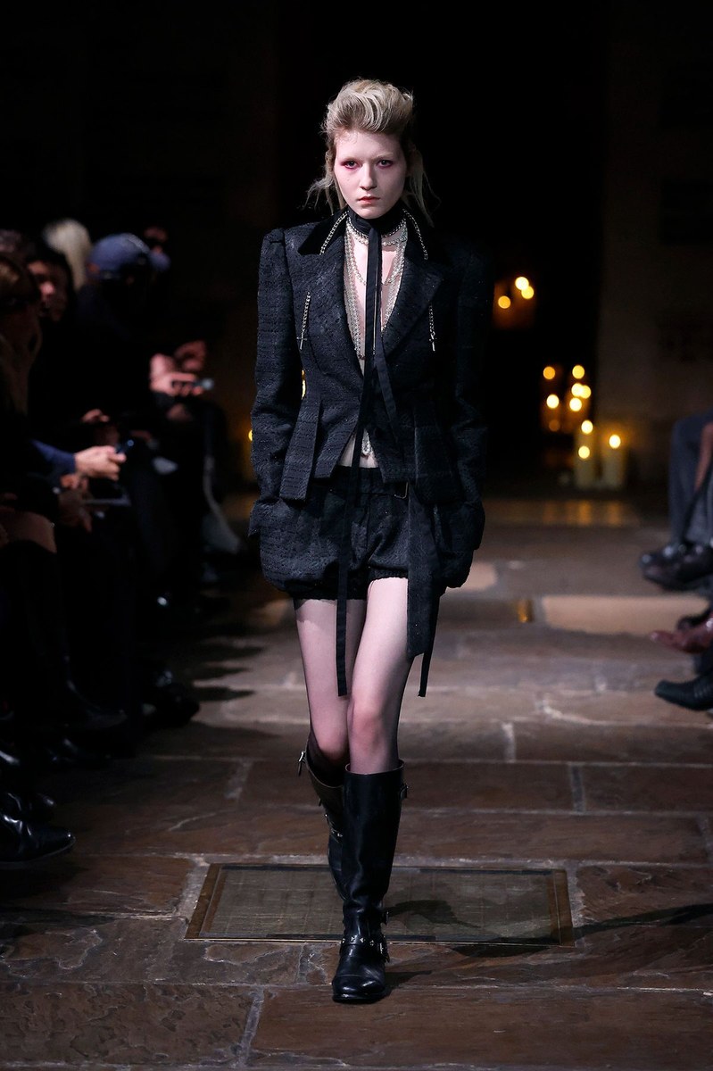 Look 11