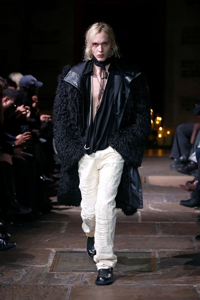 Look 14