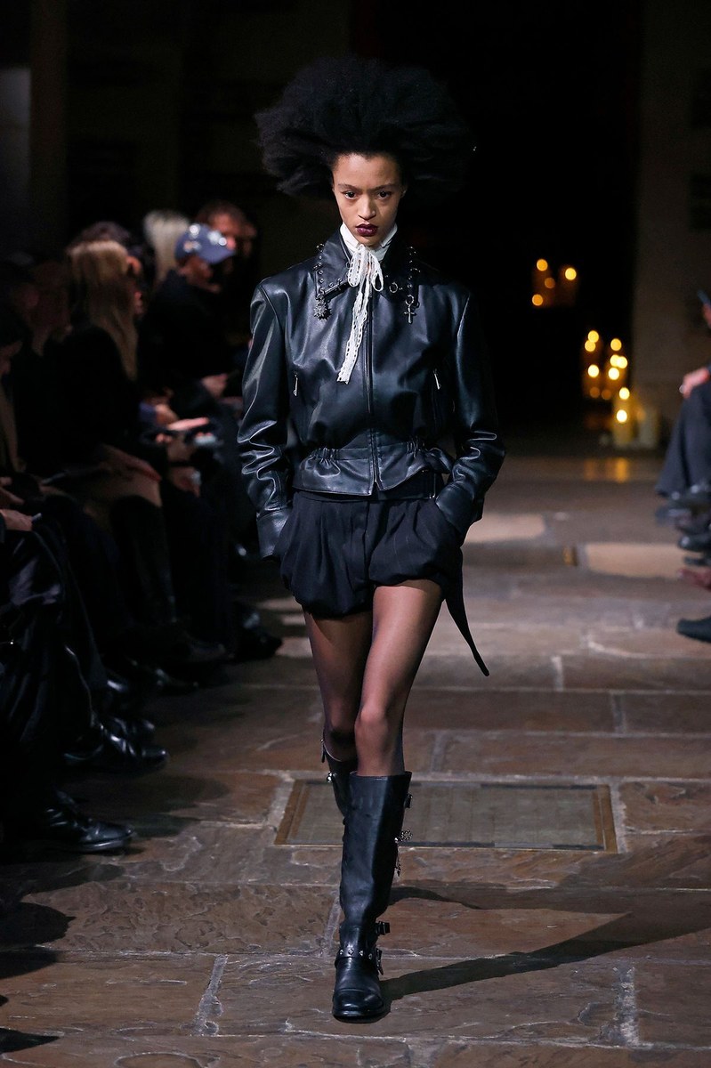Look 27
