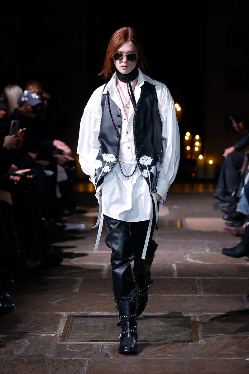 Look 28