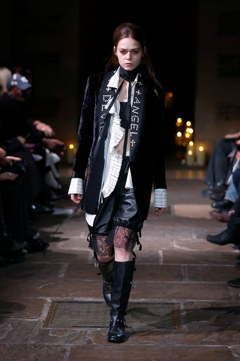 Look 32