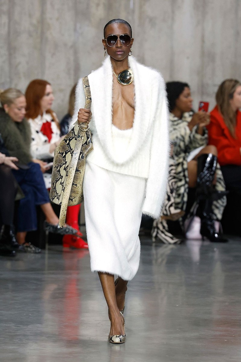 Look 4