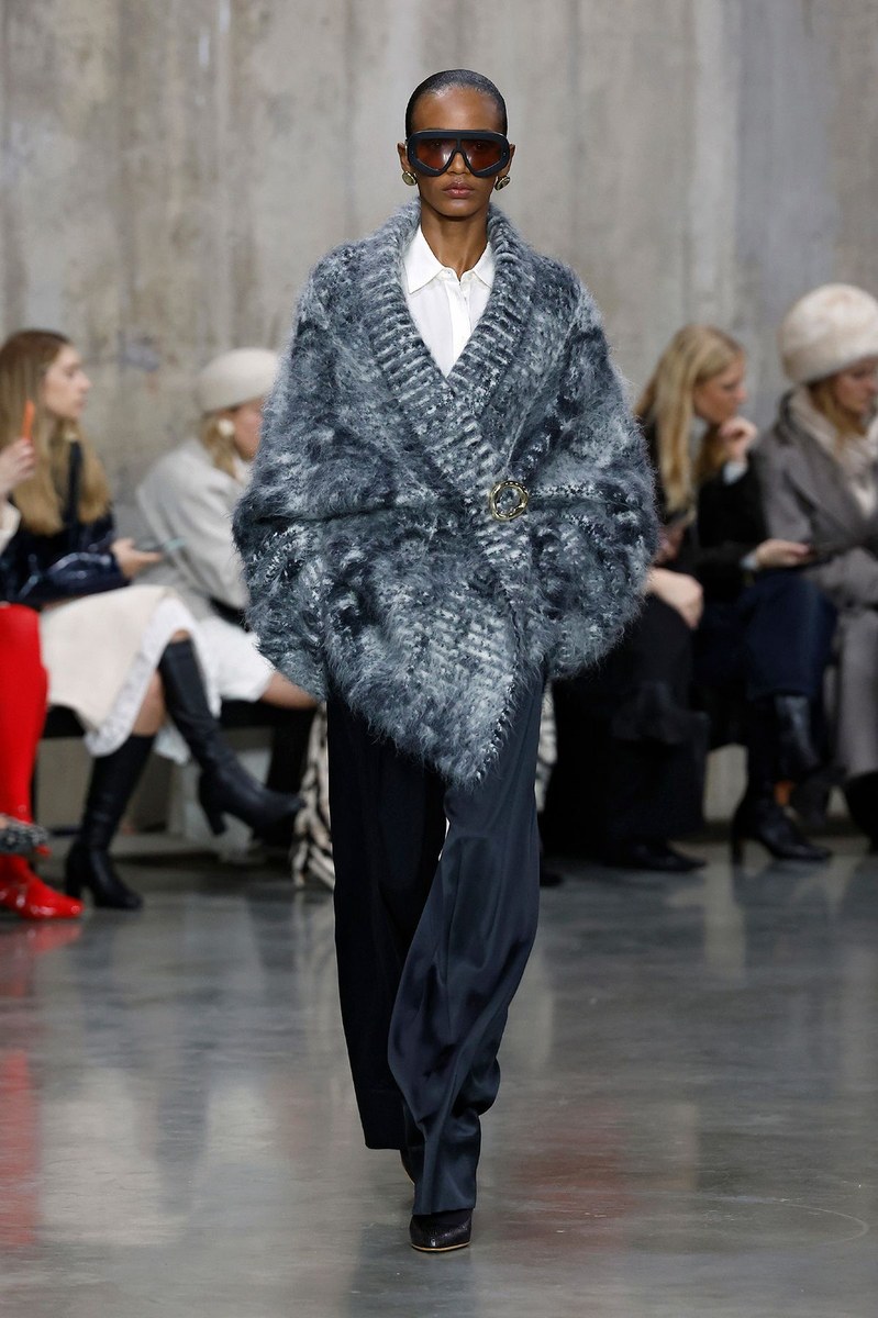 Look 17