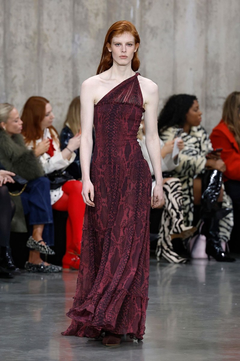 Look 28