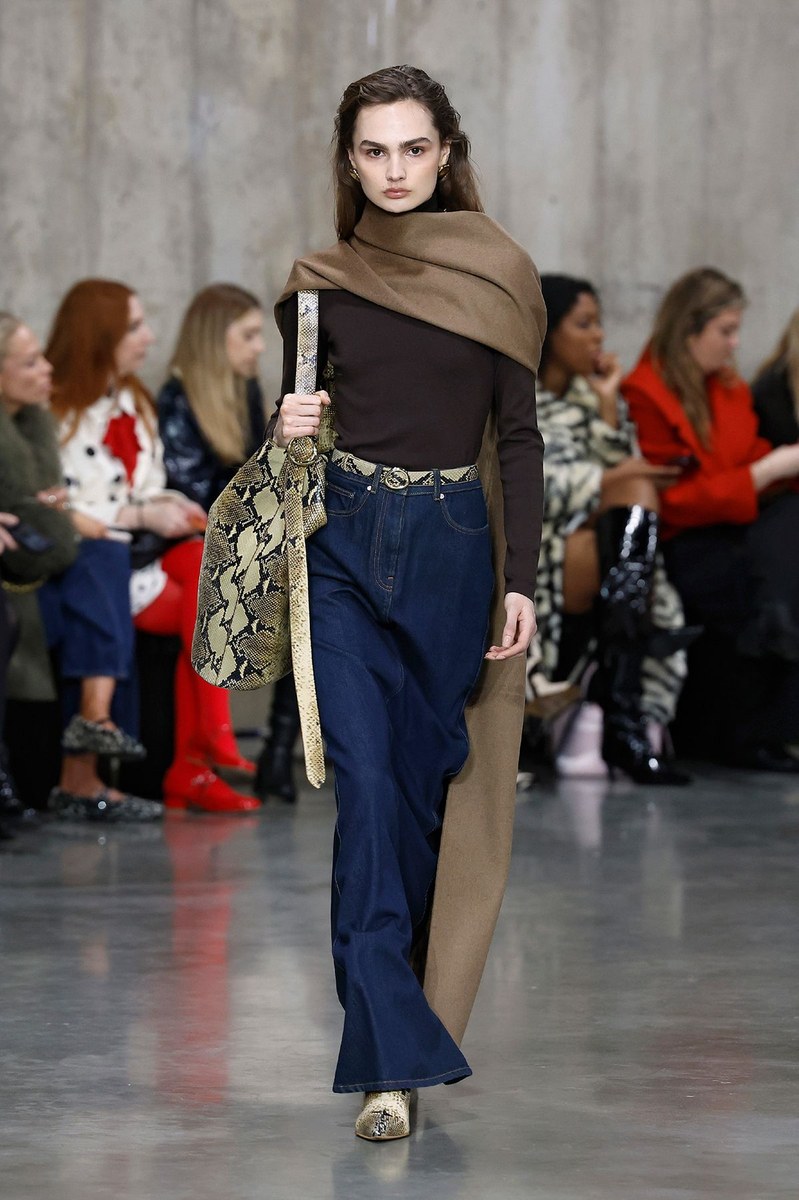 Look 33