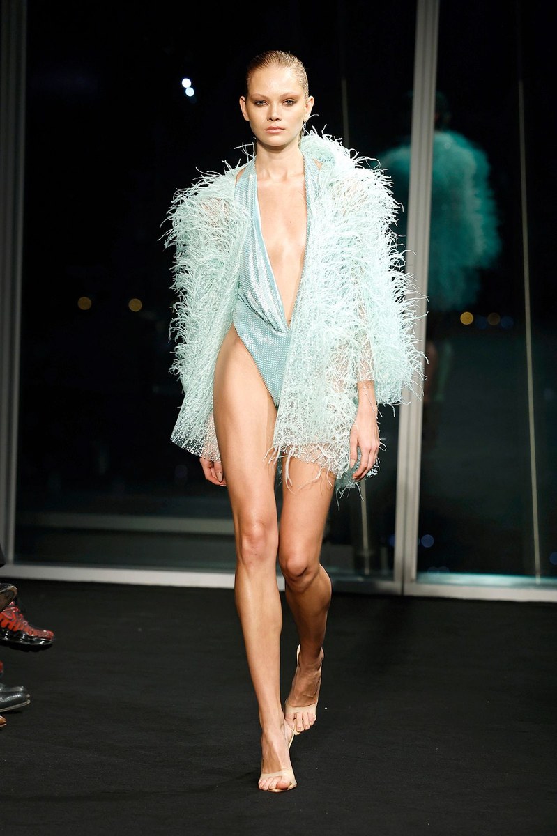 Look 39