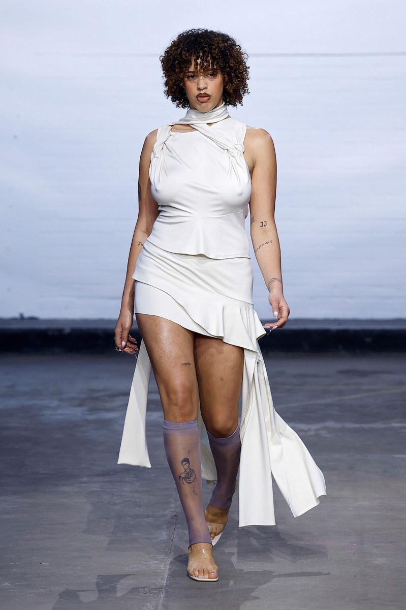Look 7