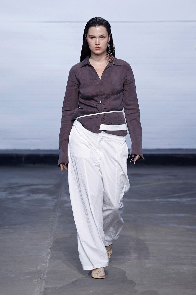Look 15