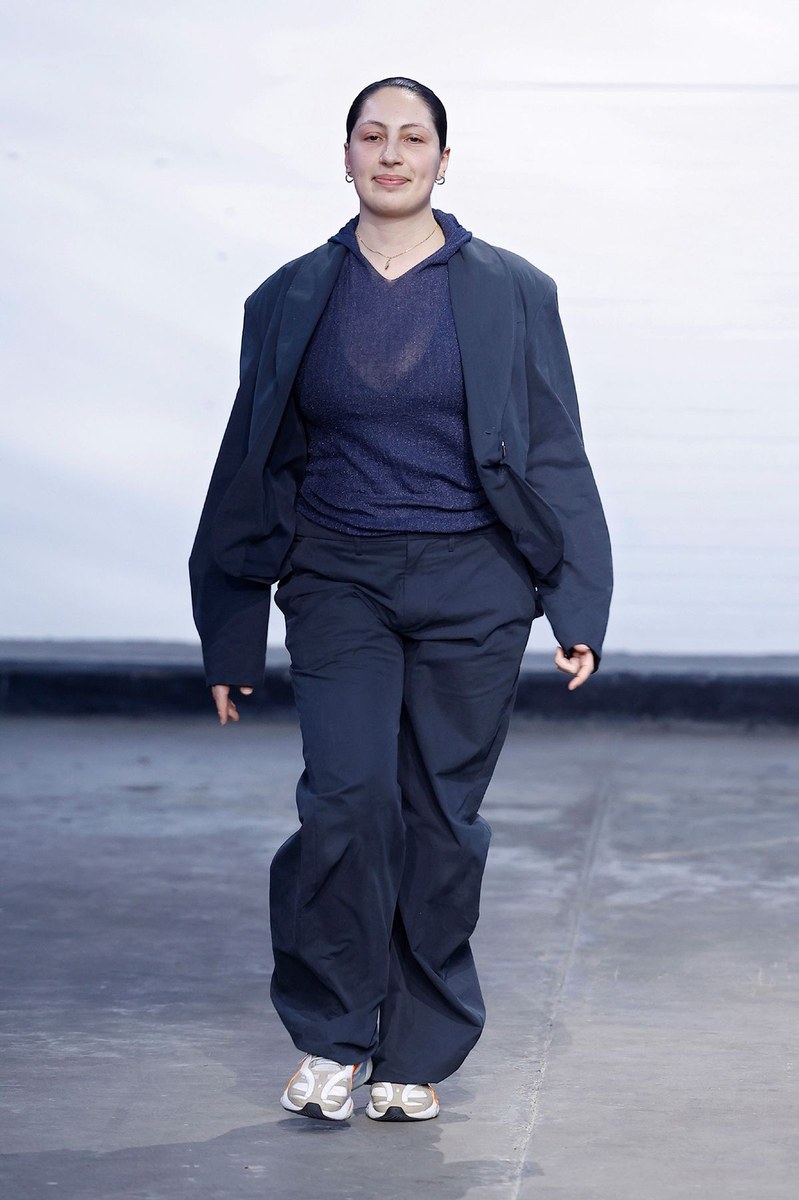 Look 24