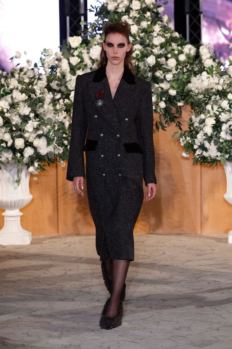 Look 3