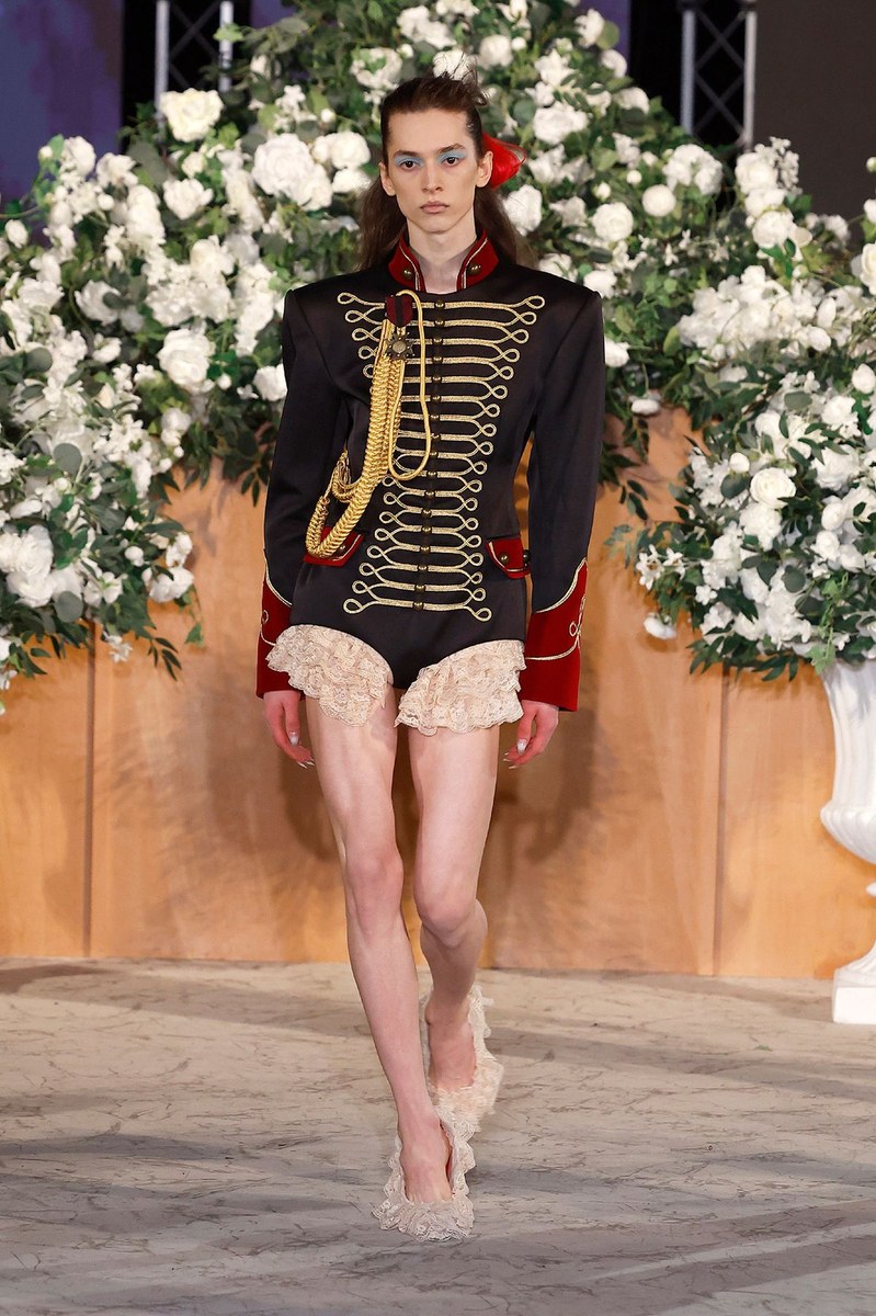 Look 8