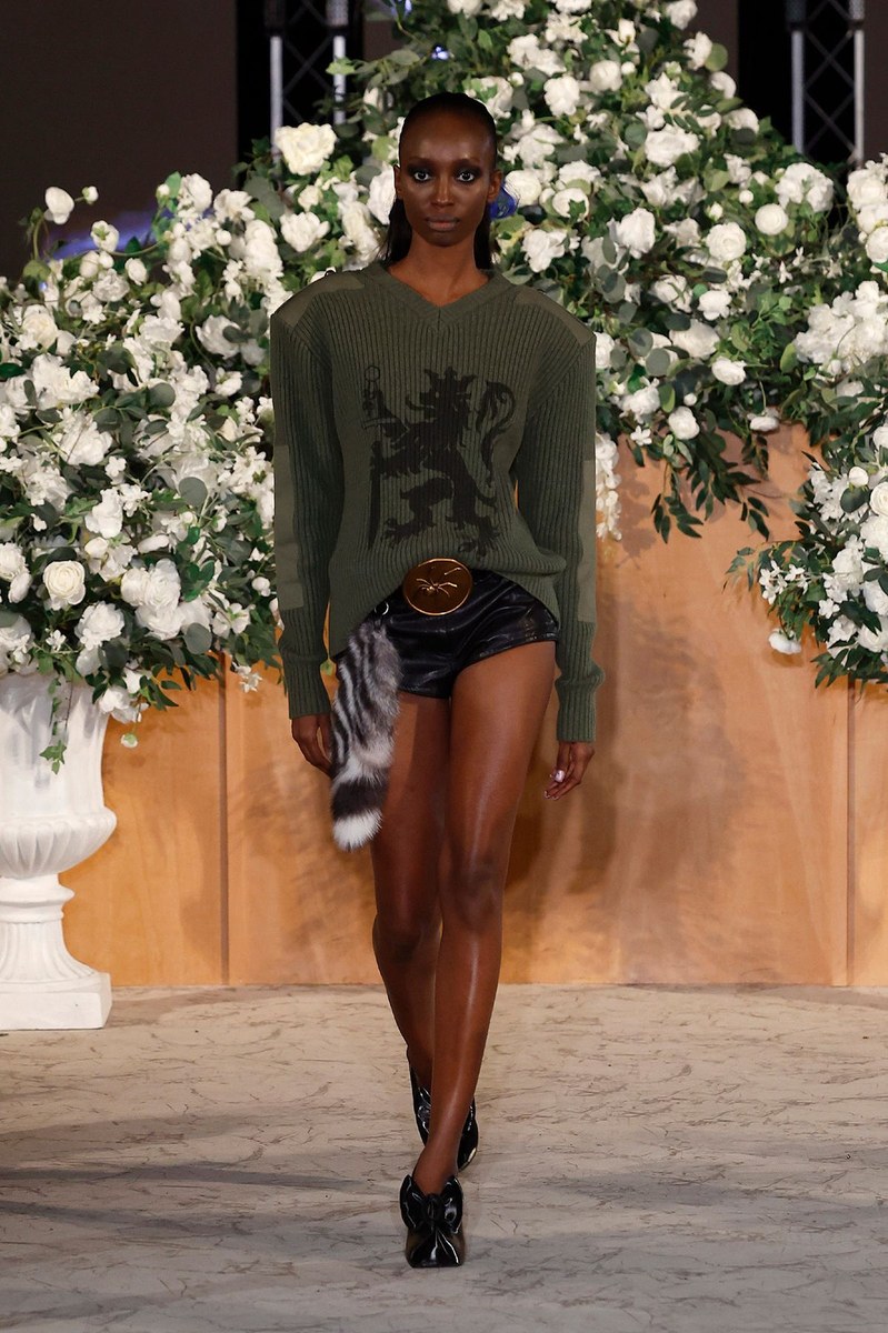 Look 25
