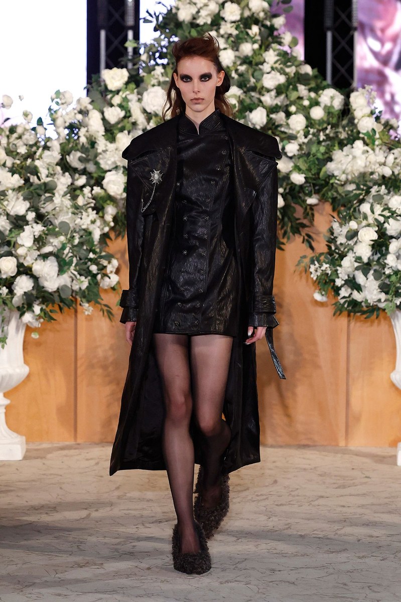 Look 27