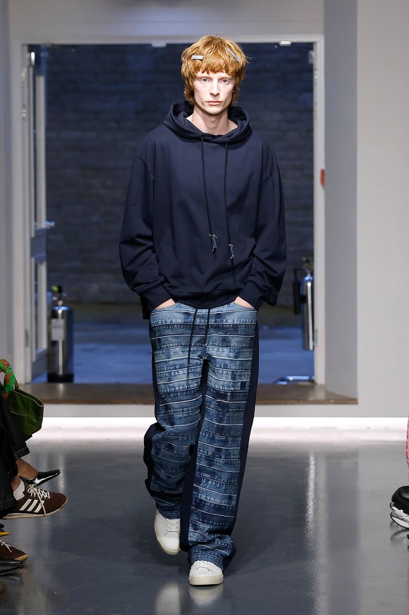 Look 2