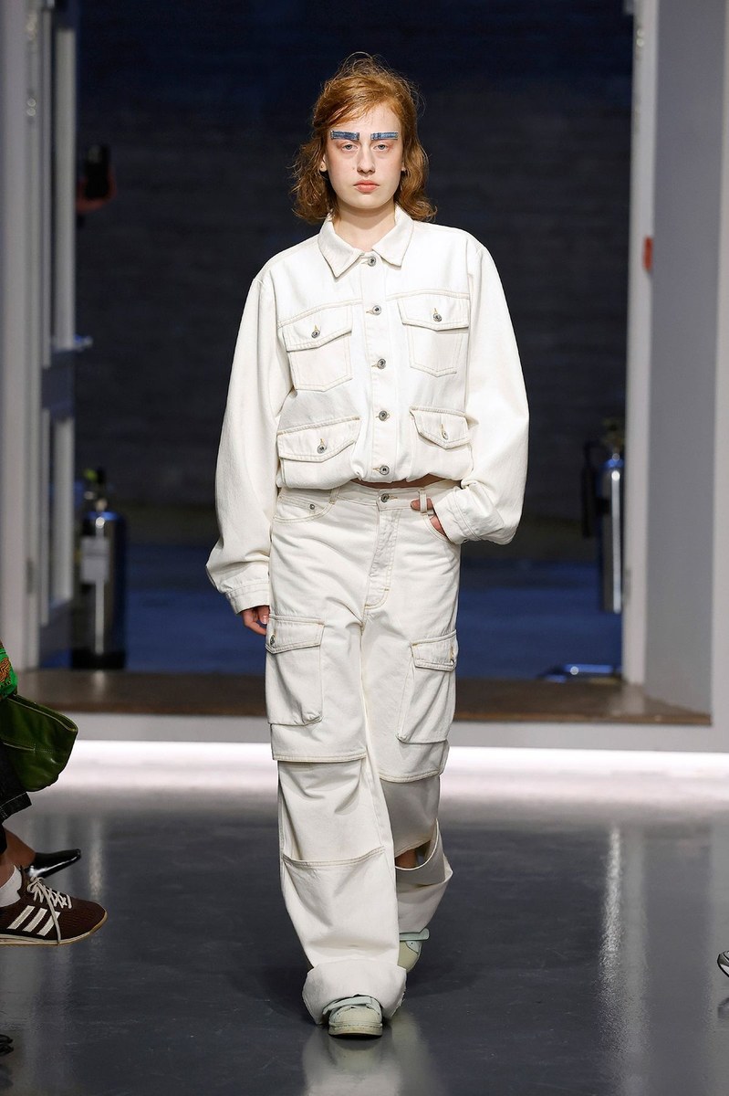 Look 19