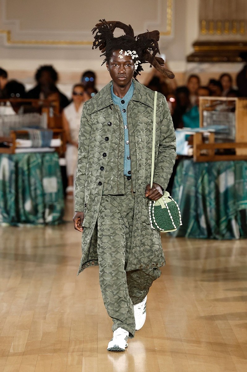 Look 8