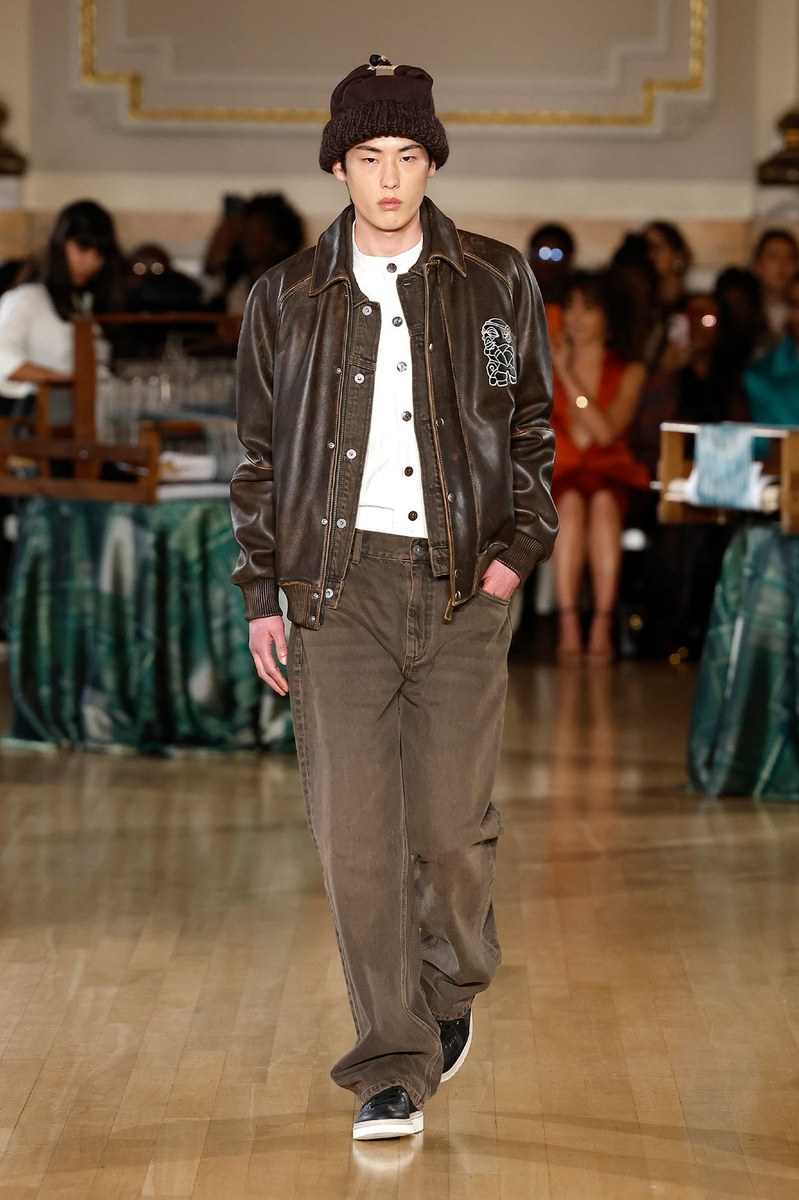 Look 10