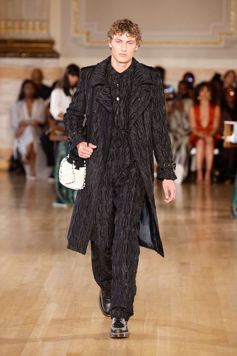 Look 28