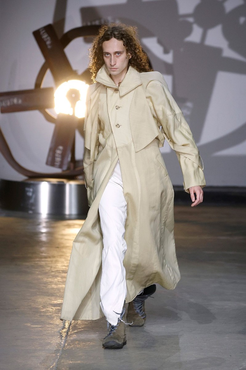 Look 12