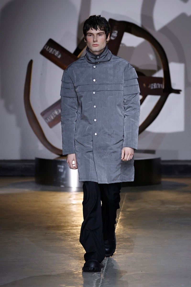 Look 14