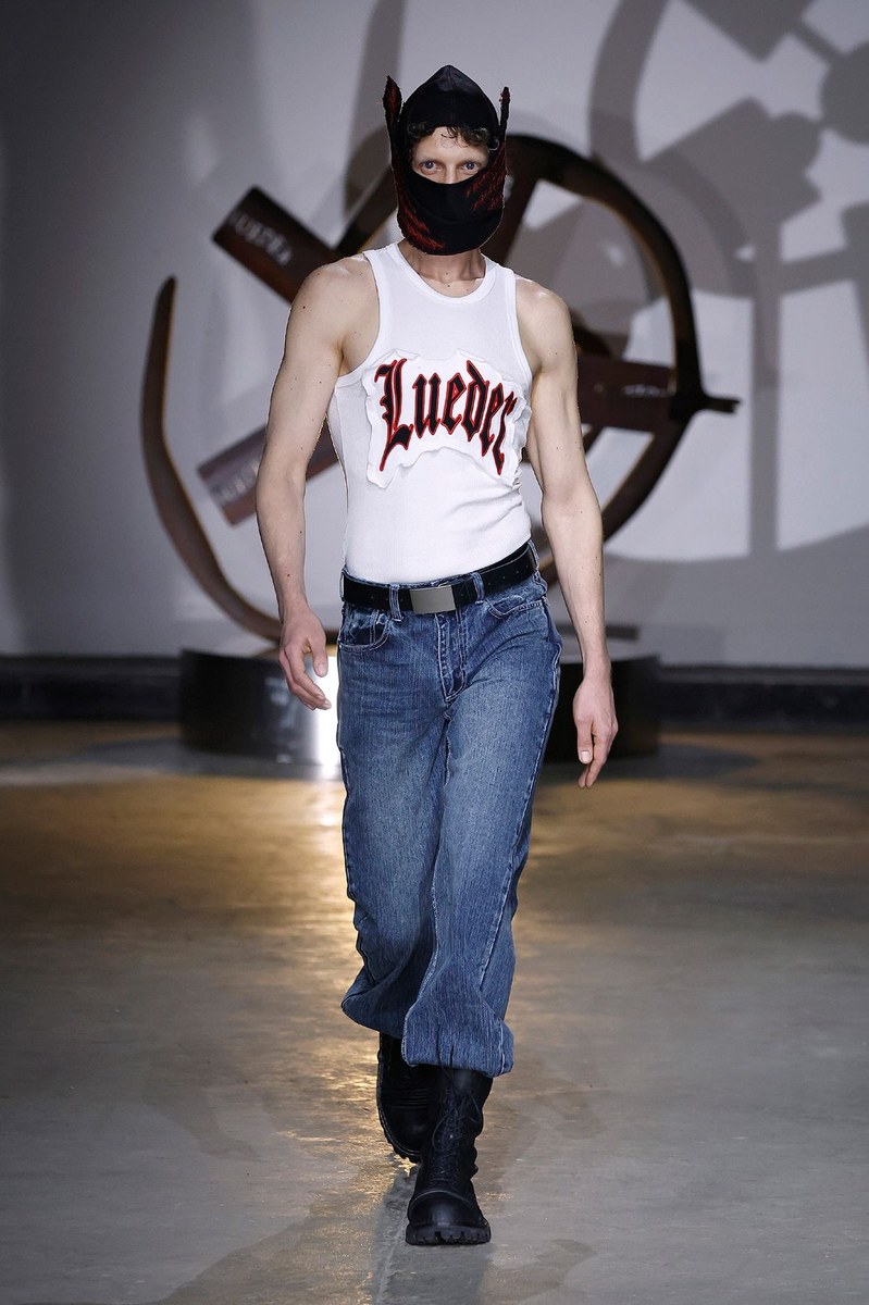 Look 20