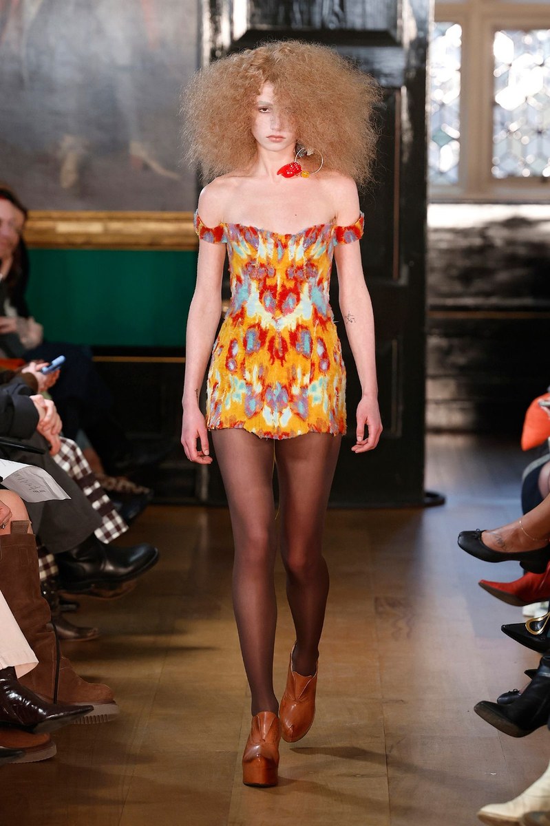 Look 12