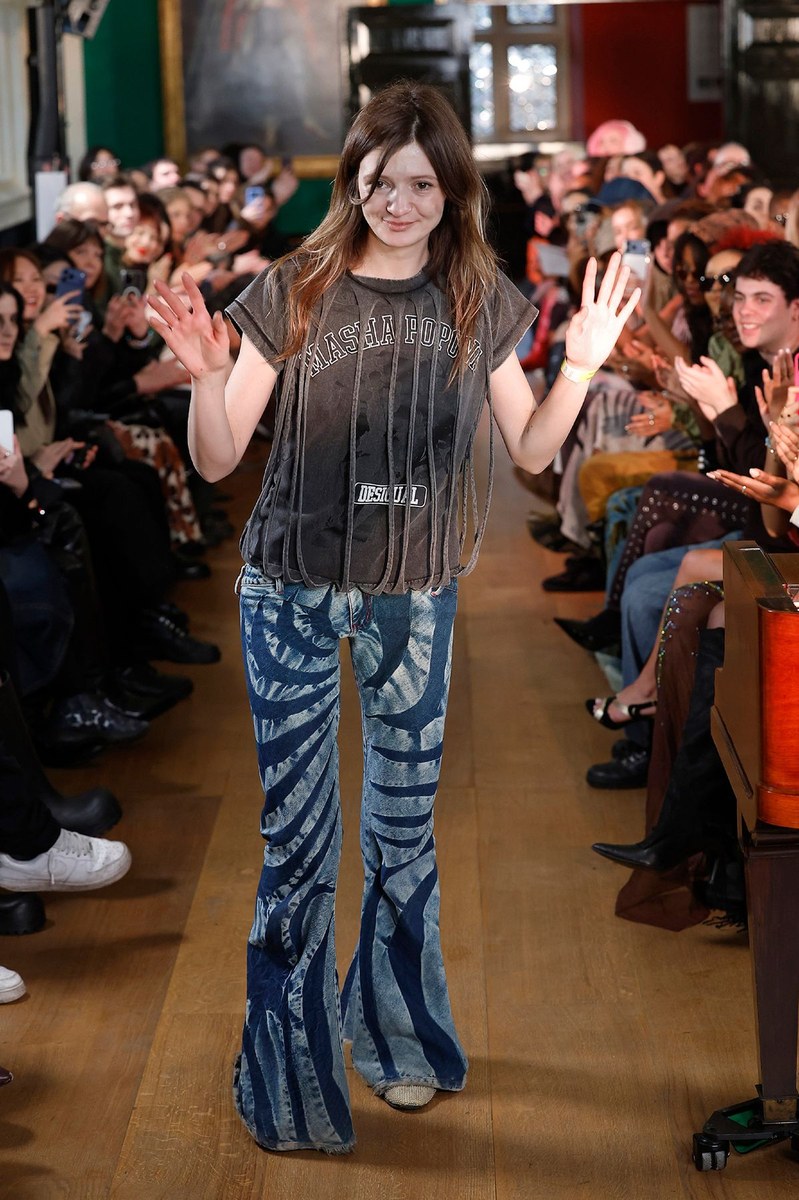 Look 25