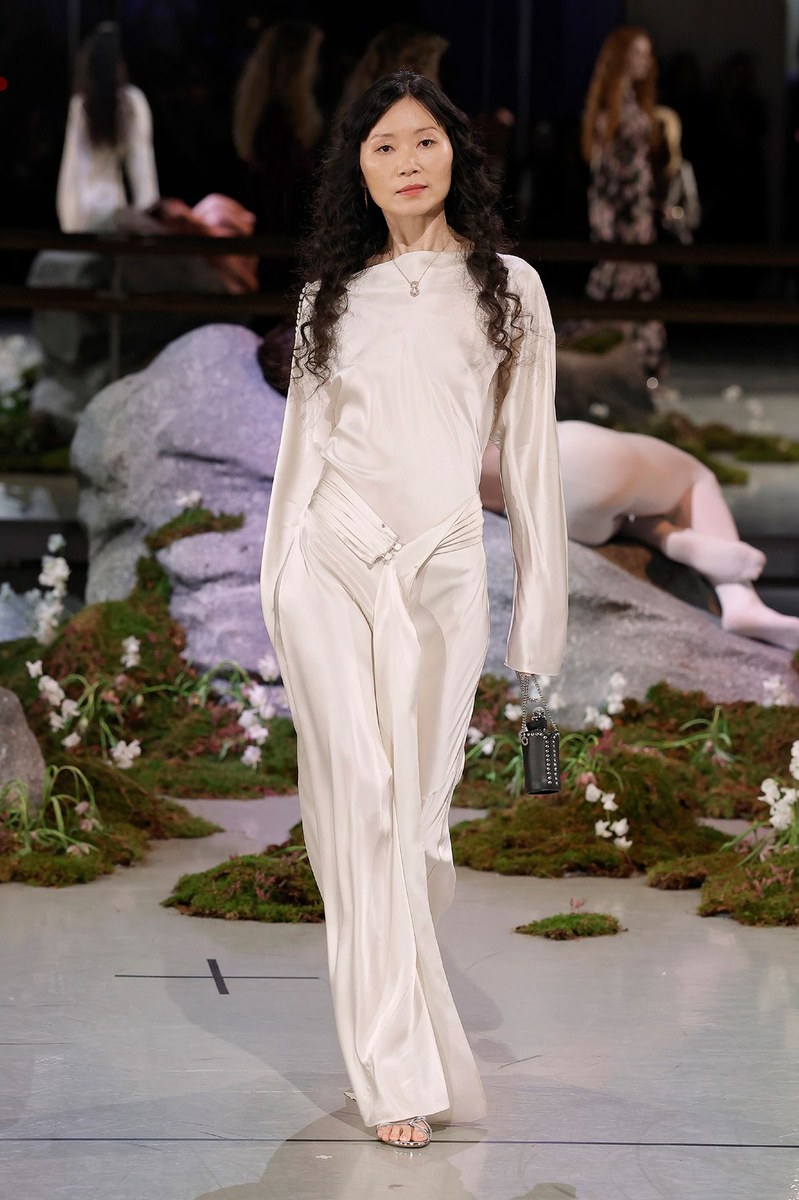 Look 4