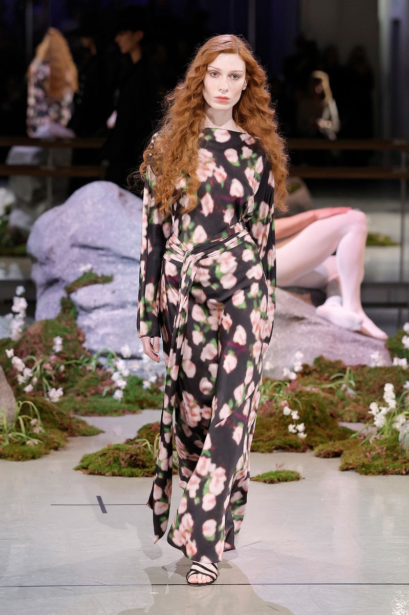 Look 7