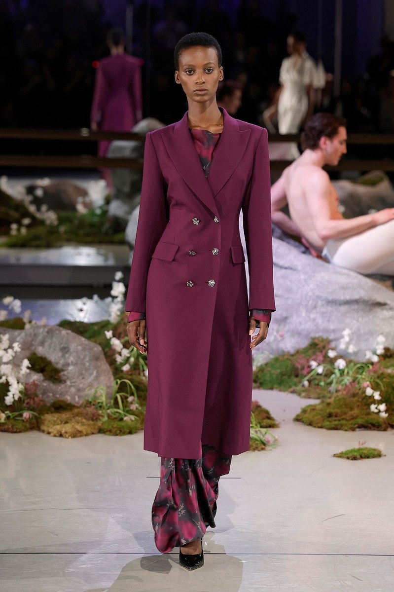 Look 8