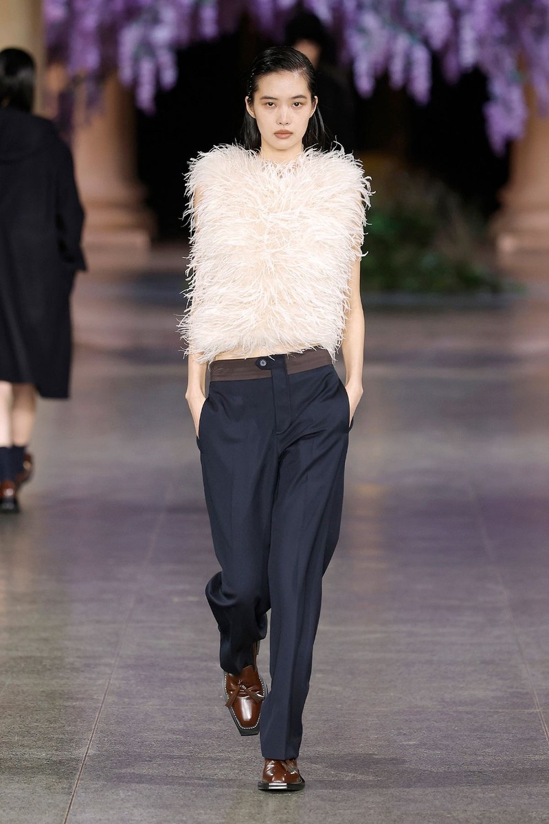 Look 4