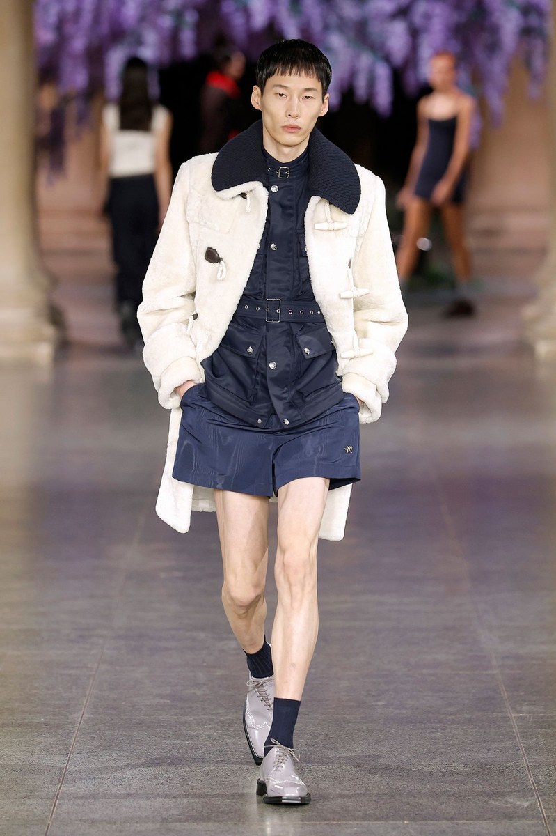 Look 12