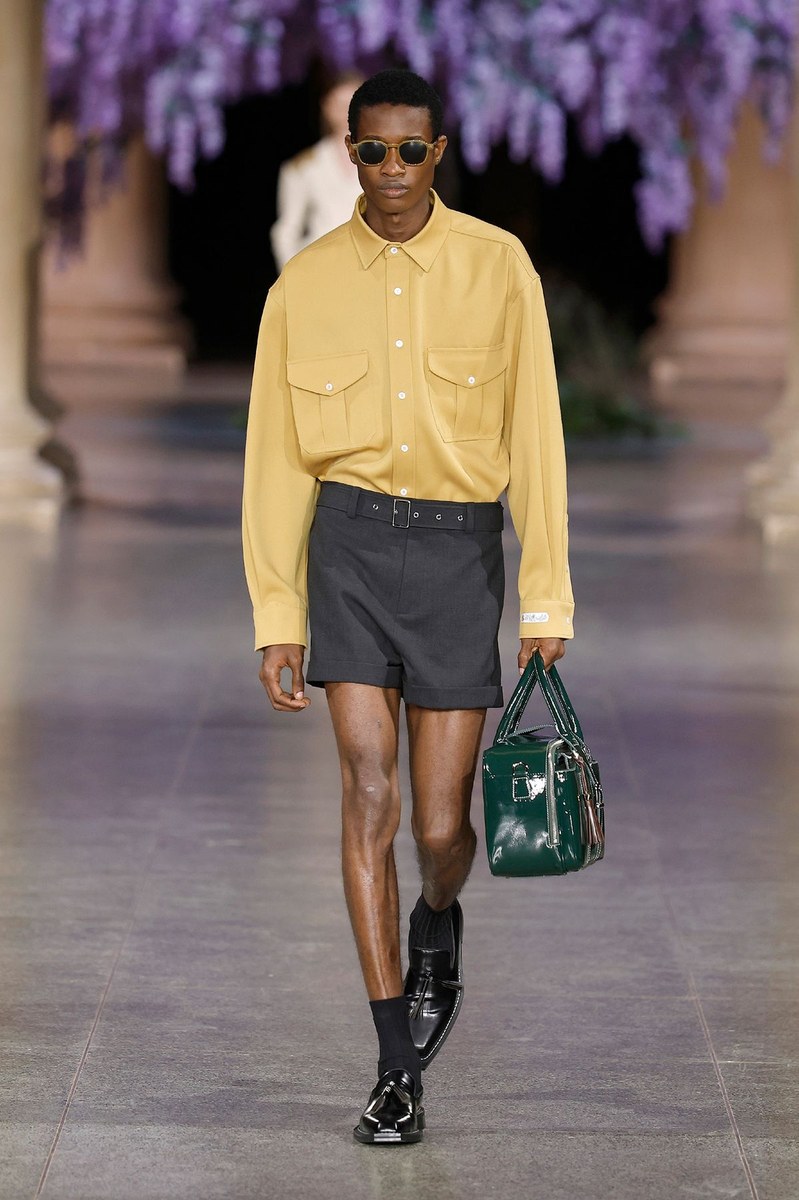 Look 18