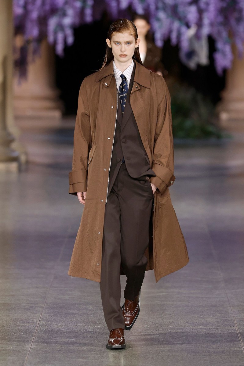 Look 25
