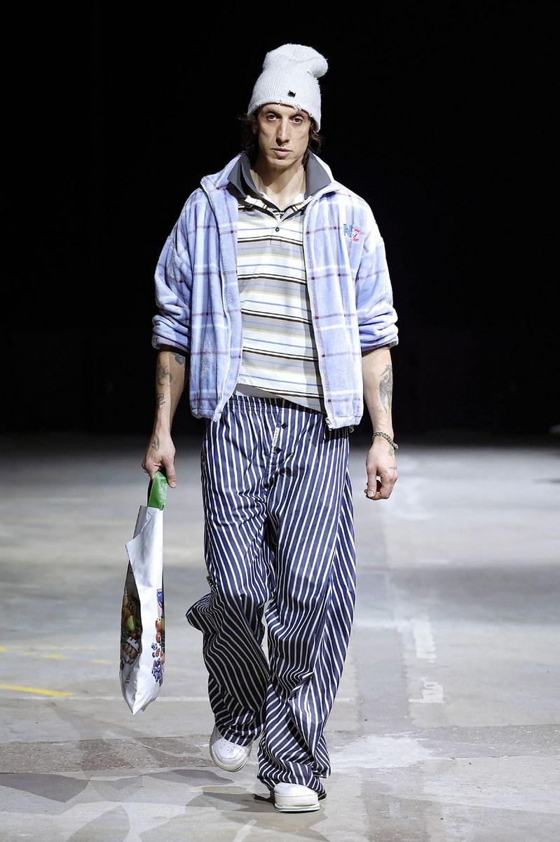 Look 12