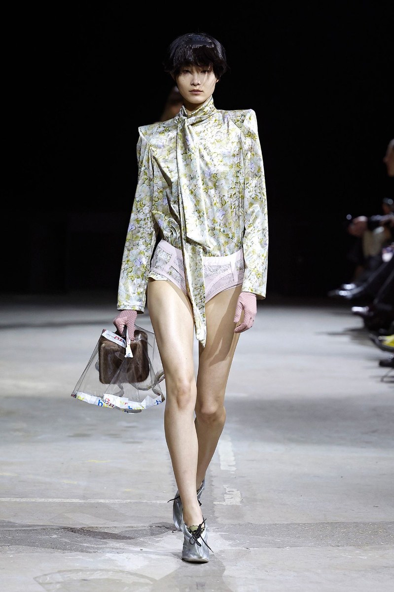 Look 13