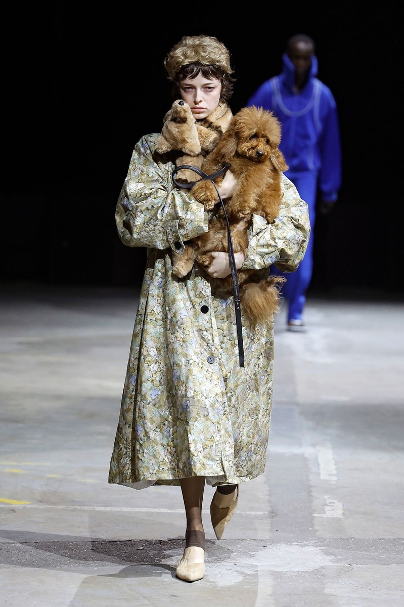 Look 15