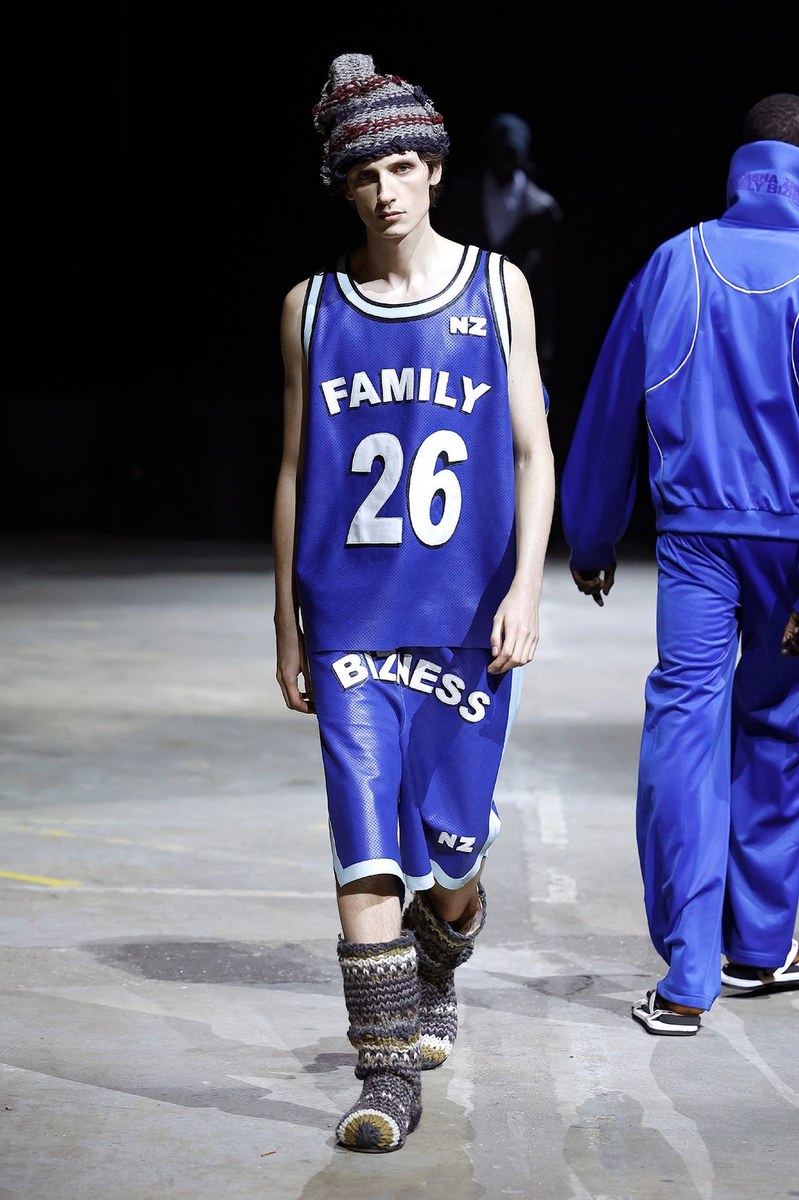 Look 17