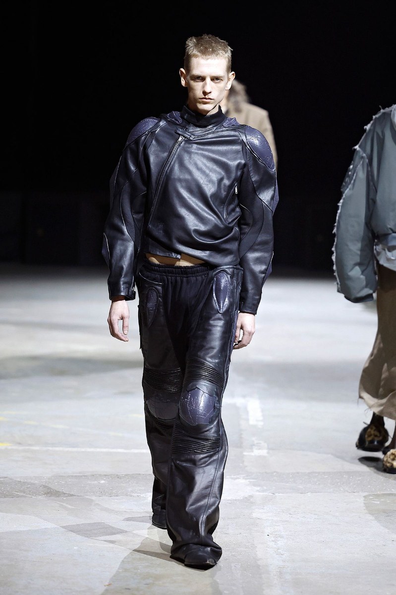 Look 27