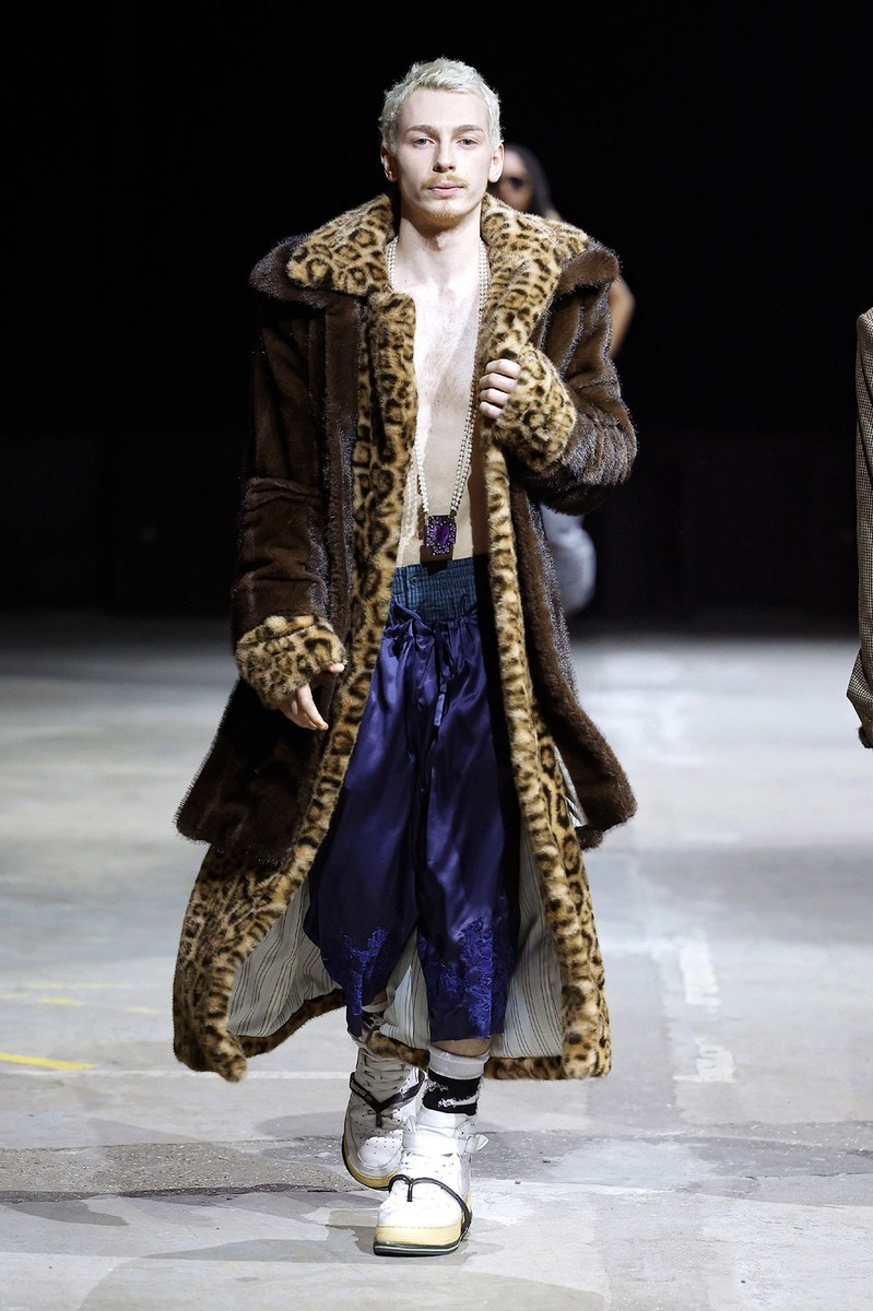 Look 29