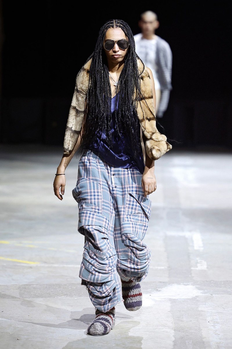 Look 30