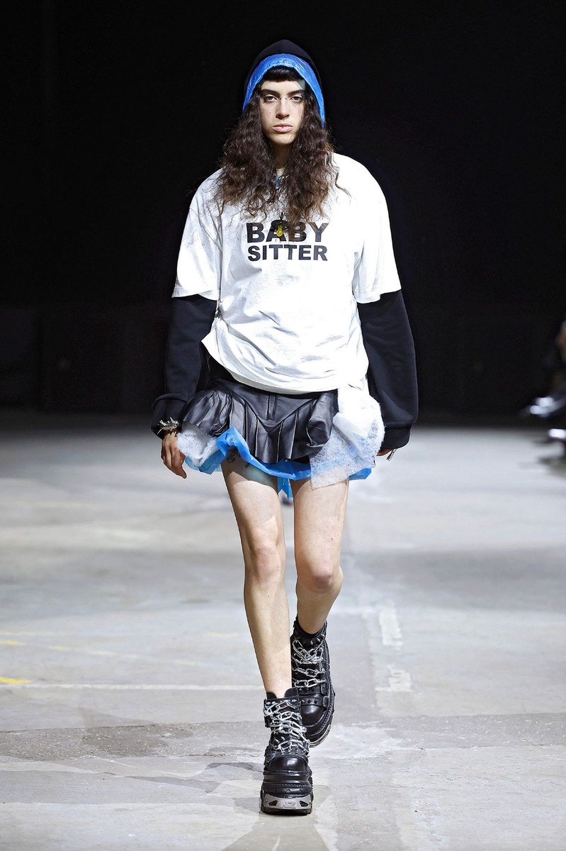 Look 32