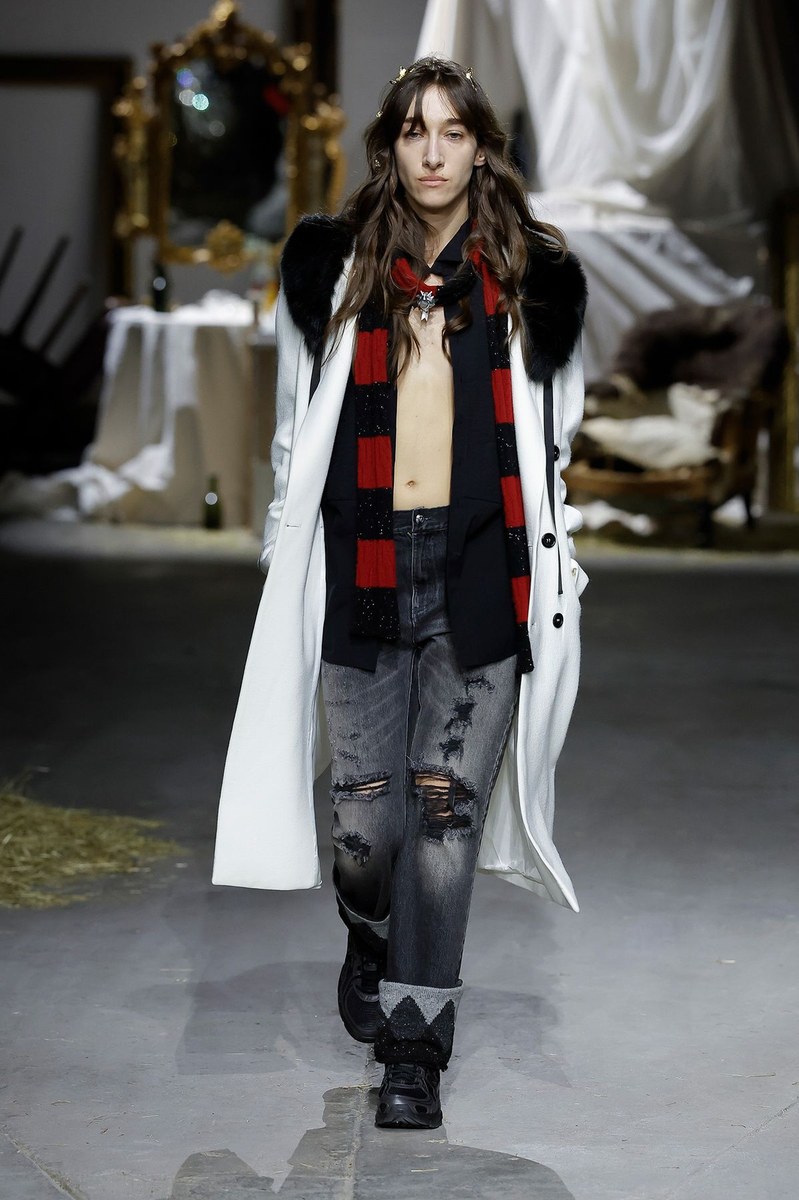 Look 2