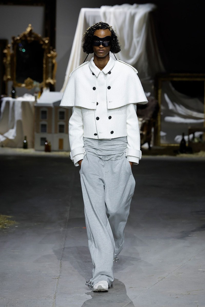 Look 7