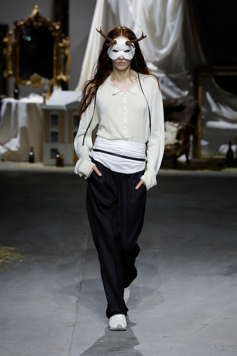 Look 8