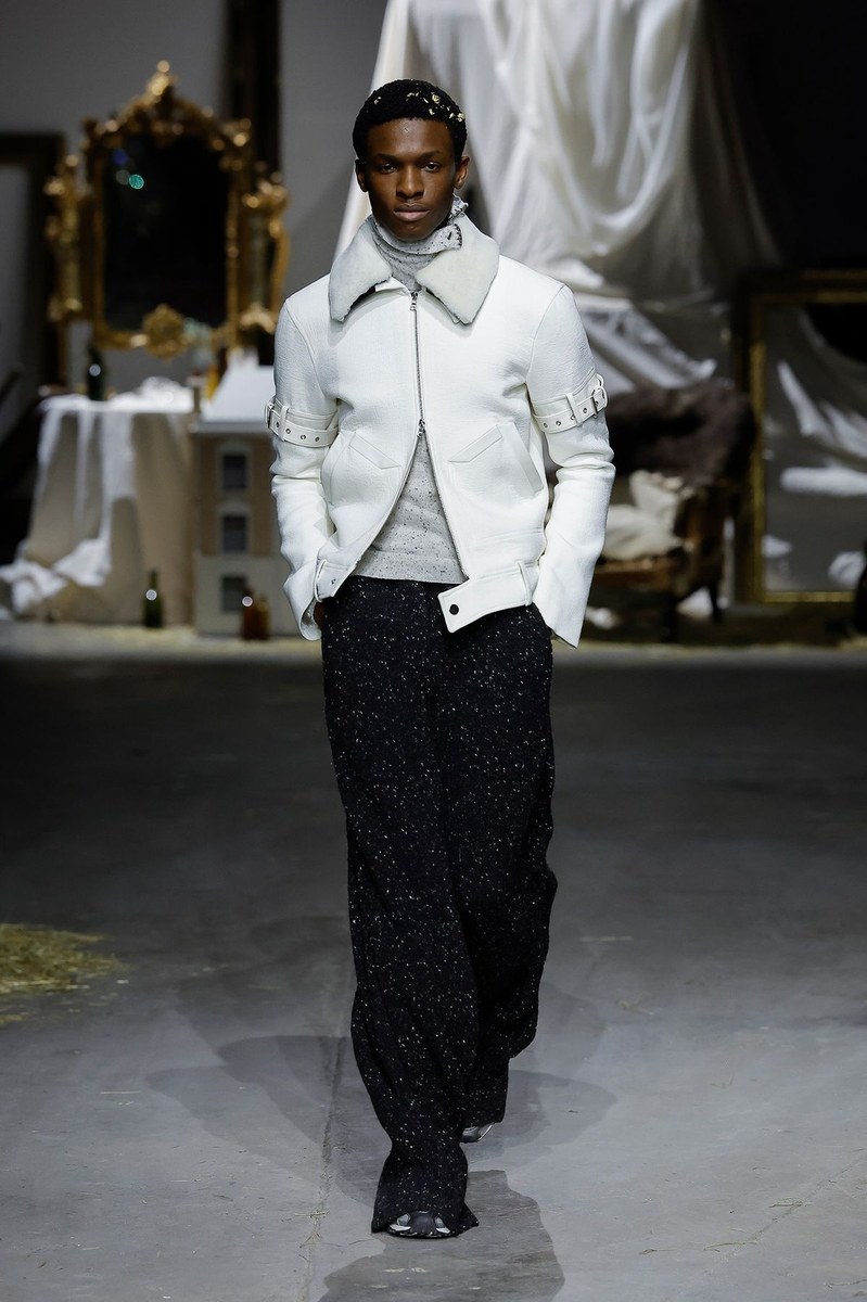 Look 14