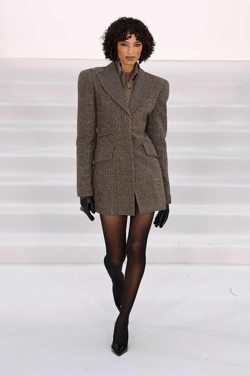 Paul Costelloe FW26 Women Looks Report