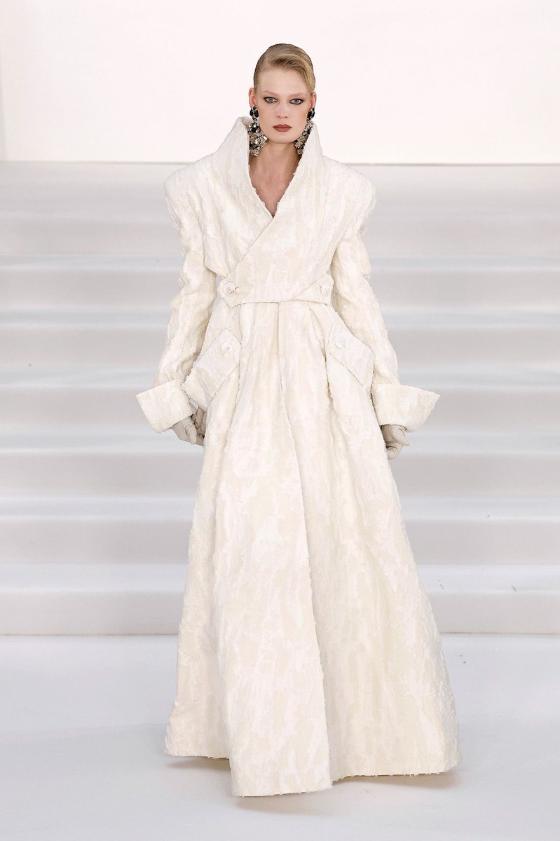 Look 17