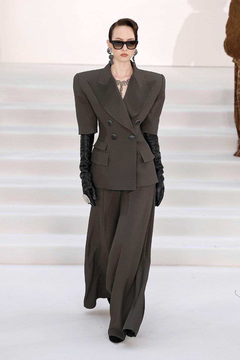 Look 37